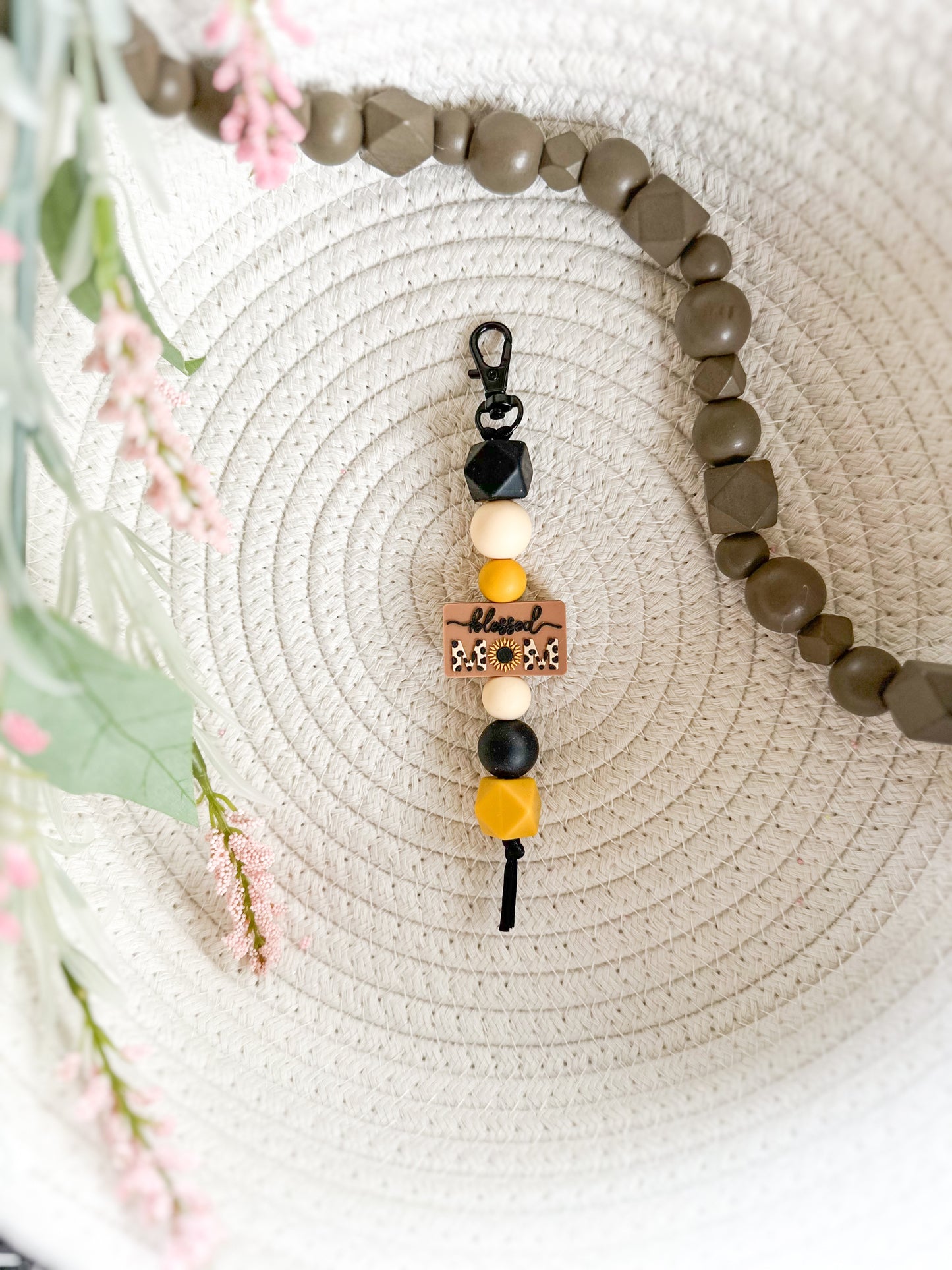 James and Jane Co Blessed Mom Cute Hand Made Keychain 