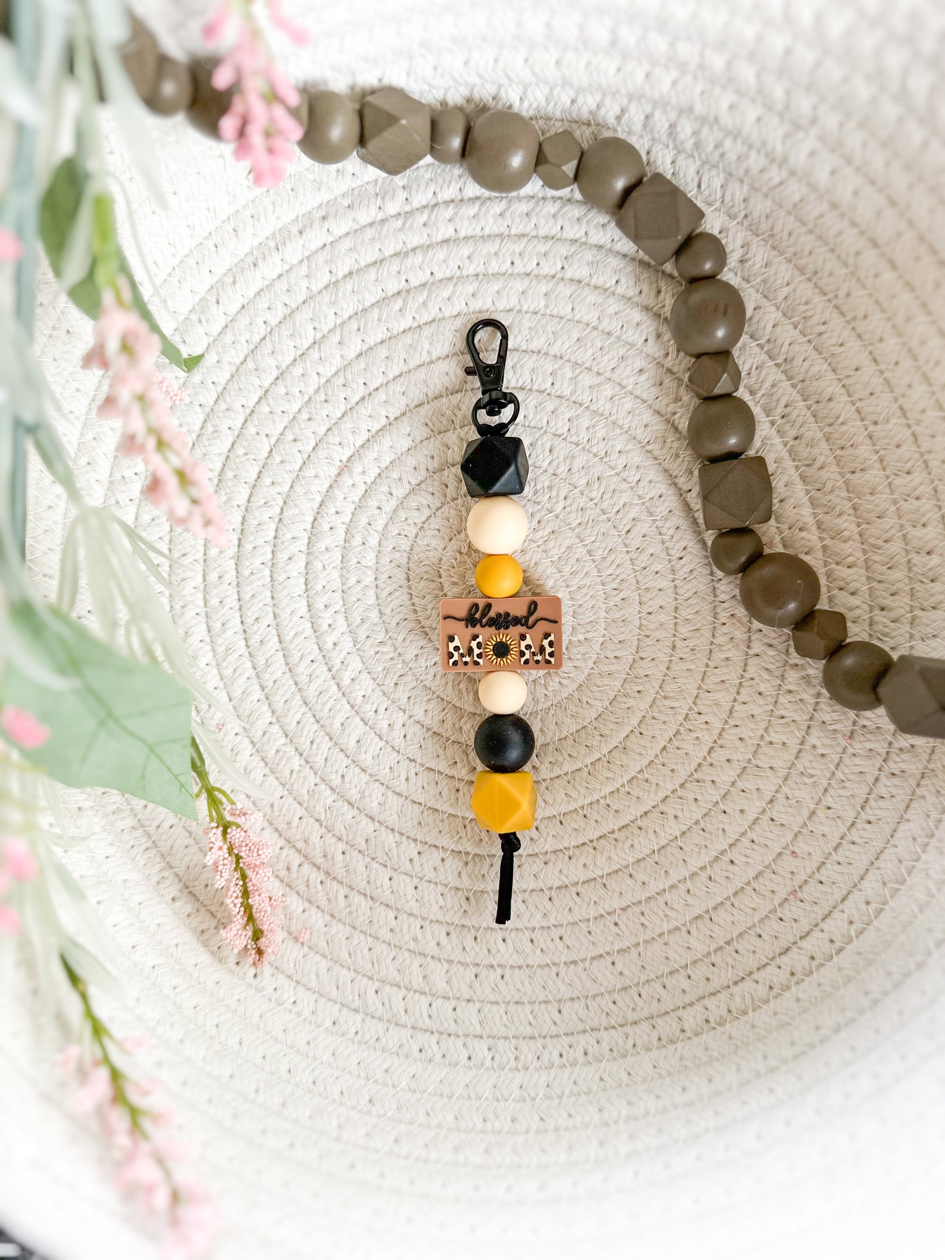 James and Jane Co Blessed Mom Cute Hand Made Keychain 